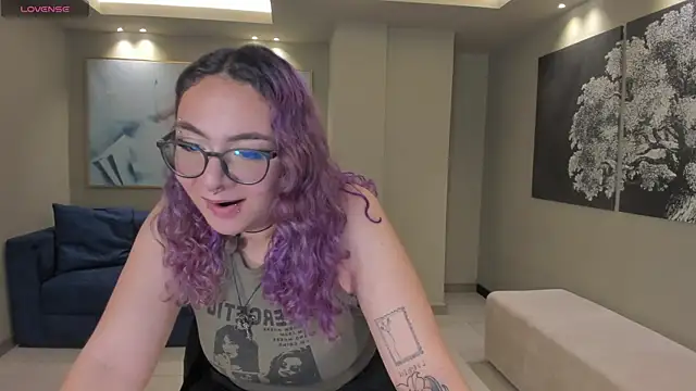 LoiseHarper online show from May 9, 6:57 pm