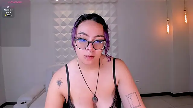 LoiseHarper online show from June 8, 7:58 pm