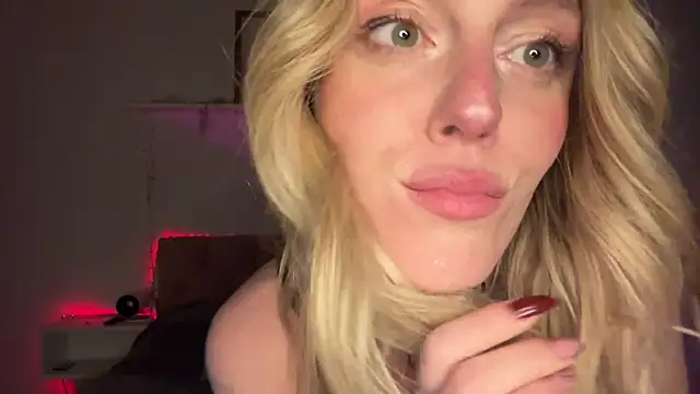 sweetemma x online show from June 26, 2:05 am