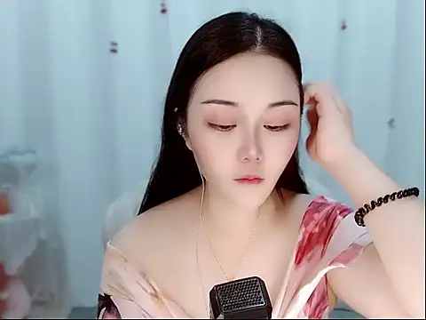 Amy-cnbaby online show from June 2, 1:29 am