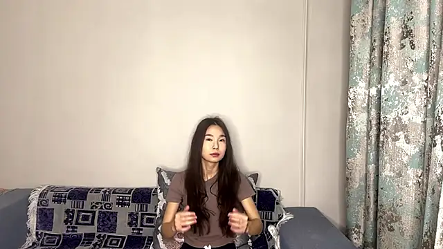 marri bunny online show from May 12, 5:04 am