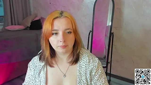 Snapshot of Lilli_Cass chatting on May 17, 9:06 am Lilli Cass online show from May 17, 9:06 am