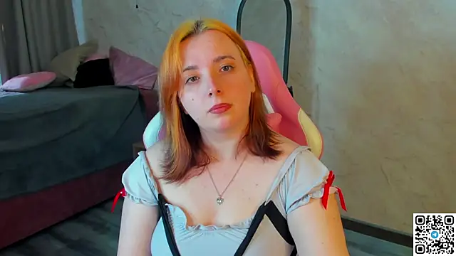Snapshot of Lilli_Cass chatting on May 19, 9:04 am Lilli Cass online show from May 19, 9:04 am