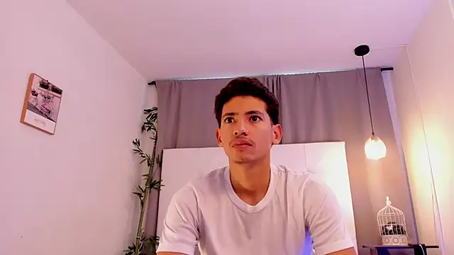 Alejo-and-Thiago online show from July 2, 12:22 pm