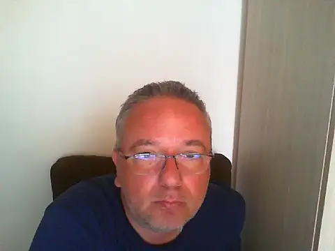 Snapshot of GeorgeCarlo chatting on May 14, 4:47 pm GeorgeCarlo online show from May 14, 4:47 pm