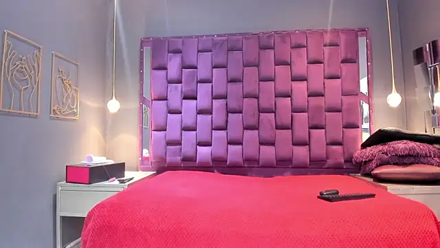 AlesiaLara online show from June 25, 7:07 pm