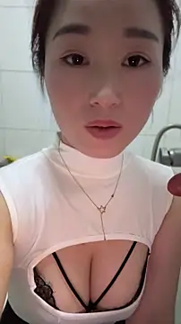 JJ8521 online show from July 30, 4:06 pm