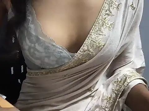 Harleen Kaur07 online show from July 8, 9:14 am