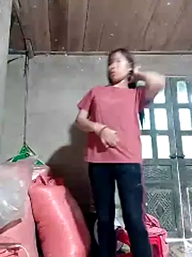 daisyy2 online show from May 11, 1:44 am