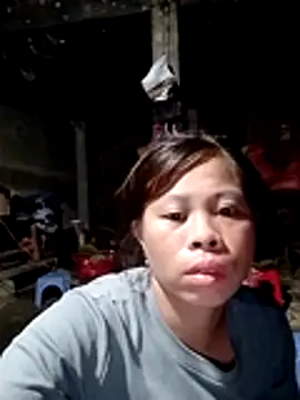 Snapshot of daisyy2 chatting on July 6, 9:39 pm daisyy2 online show from July 6, 9:39 pm