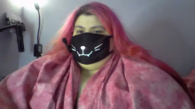 Snapshot of Lady_KitsuneBIG chatting on May 11, 5:54 pm Lady KitsuneBIG online show from May 11, 5:54 pm