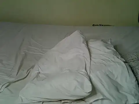 lovvelyheers online show from May 22, 12:22 pm