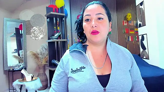 BBWLuxuryMuse online show from July 11, 11:13 am