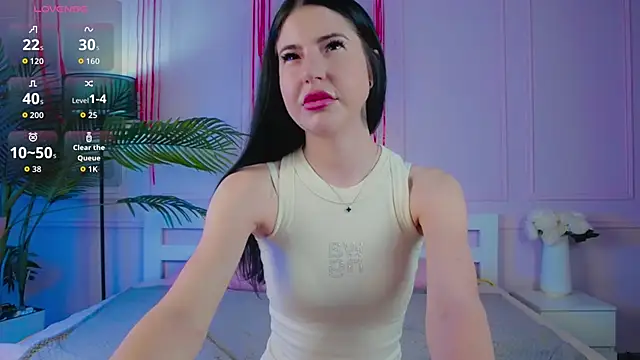 Snapshot of Emily_xoo chatting on June 11, 1:42 pm Emily xoo online show from June 11, 1:42 pm