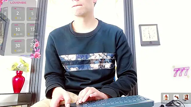 Snapshot of _Anubis__ chatting on July 30, 7:46 pm Anubis online show from July 30, 7:46 pm