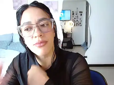 Snapshot of Obsidianlove1 chatting on June 10, 7:46 pm Obsidianlove1 online show from June 10, 7:46 pm