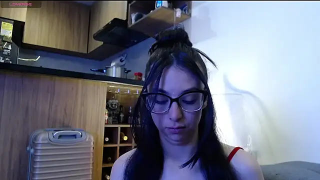 Snapshot of MeganTB chatting on July 10, 7:27 pm MeganTB online show from July 10, 7:27 pm