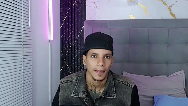 kai storm77 online show from June 29, 3:24 am