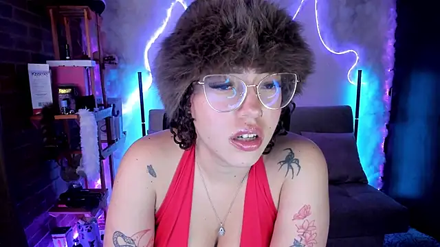 liz martins1 online show from May 15, 11:01 pm