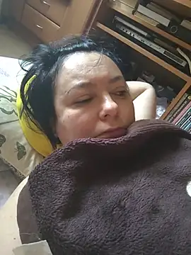 EmmaEmmy40 online show from June 26, 3:22 am