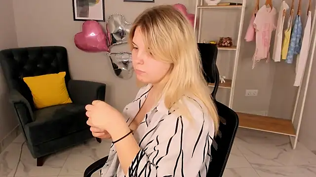 Rina Frant online show from May 10, 1:49 pm