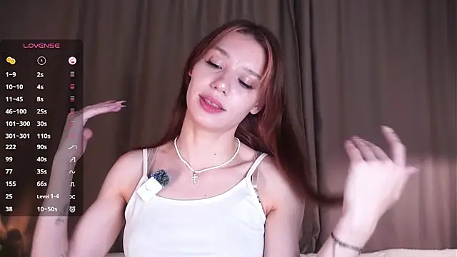 DelcieDegeorge online show from August 2, 5:33 pm