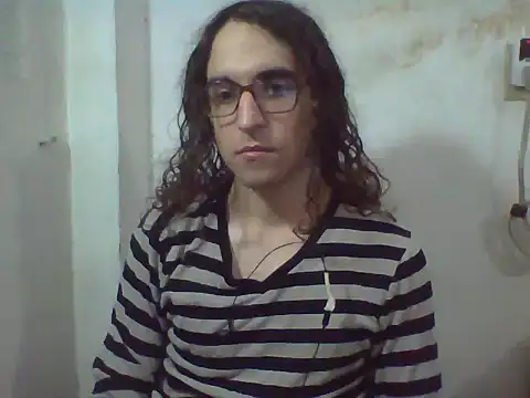 LaCuerva online show from May 26, 7:43 pm