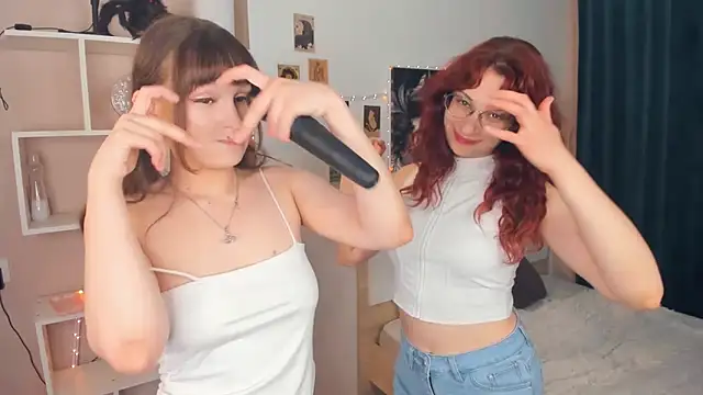 ElaNaecker online show from May 25, 6:03 pm