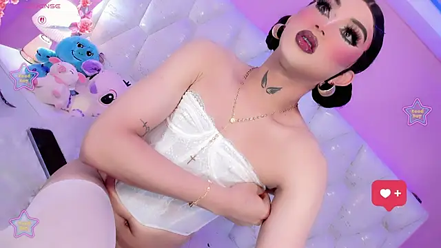 Snapshot of Lexxy_Mattell chatting on June 12, 5:17 am Lexxy Mattell online show from June 12, 5:17 am