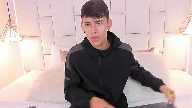 JacobFerrer online show from May 26, 5:42 pm