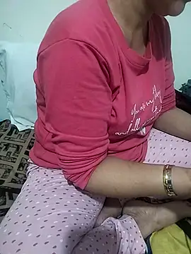 amira567 online show from May 17, 5:31 pm