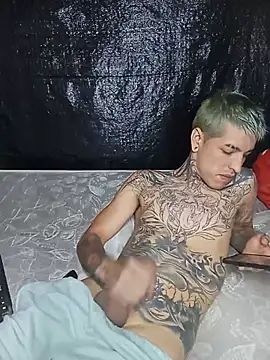 demoni0802 online show from June 25, 5:17 pm