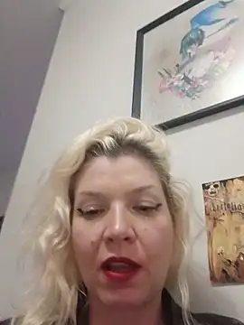 Snapshot of GoldenLatinax chatting on July 20, 2:26 am GoldenLatinax online show from July 20, 2:26 am