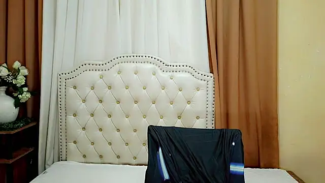 Ladymikaela online show from July 18, 2:32 pm