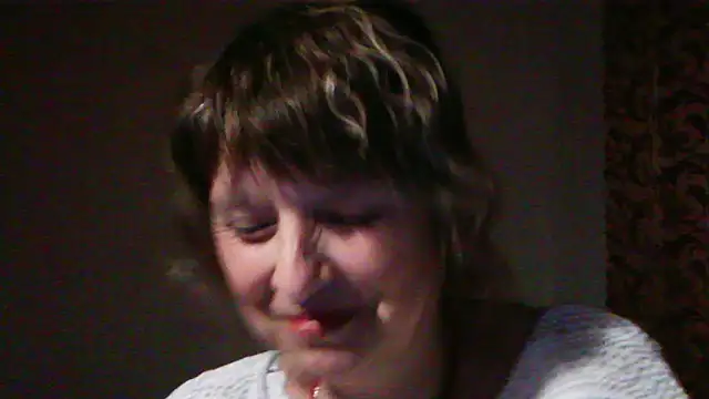 ElizabethGorden online show from May 7, 6:35 pm