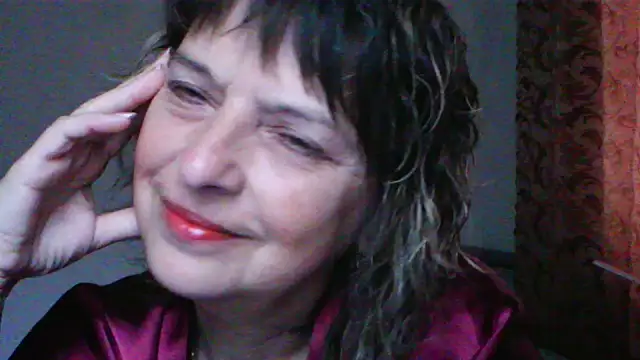 ElizabethGorden online show from May 9, 3:23 am