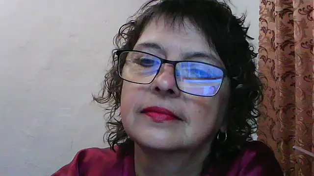 ElizabethGorden online show from June 7, 4:05 am