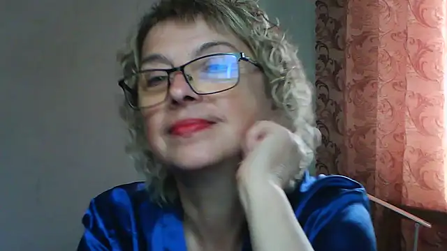 ElizabethGorden online show from June 23, 5:49 am