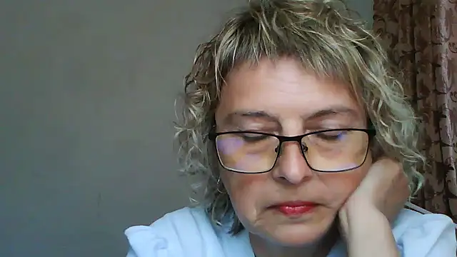 ElizabethGorden online show from June 24, 1:43 pm