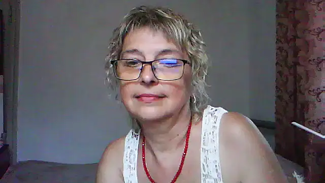 ElizabethGorden online show from June 30, 6:42 pm