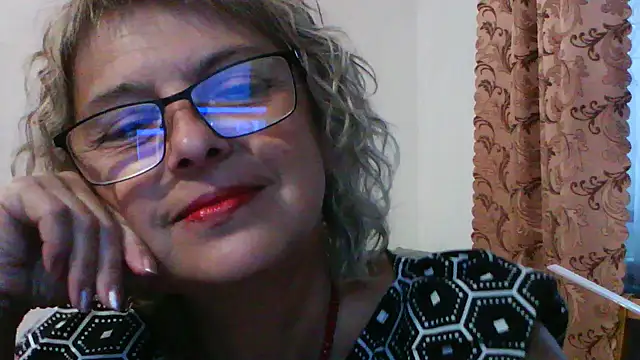 ElizabethGorden online show from July 5, 5:31 pm