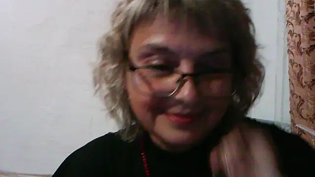 ElizabethGorden online show from July 29, 7:01 pm