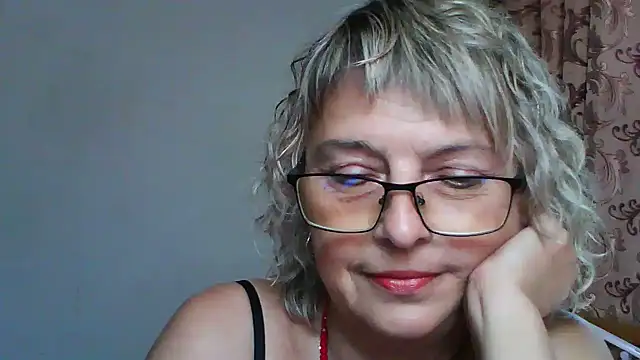 ElizabethGorden online show from August 3, 1:38 pm