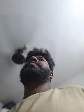 smallIdick 69 online show from May 17, 7:10 pm