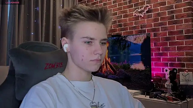 Jean Willson online show from June 16, 5:04 pm