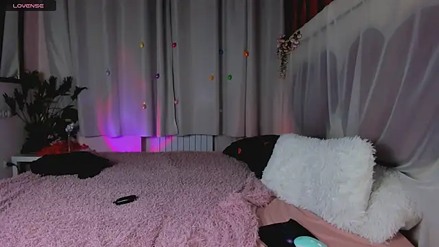 MaddyFever online show from June 19, 5:01 am
