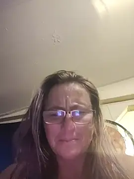 Queenle91 online show from May 15, 10:50 pm
