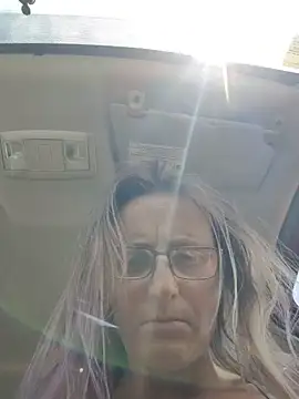 Queenle91 online show from May 19, 4:46 pm