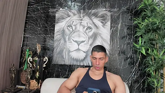 Snapshot of Erik_castle chatting on July 4, 4:13 pm Erik castle online show from July 4, 4:13 pm