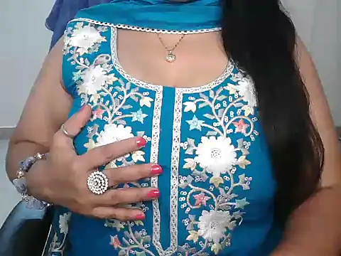 Yanshi23 online show from August 3, 3:49 pm